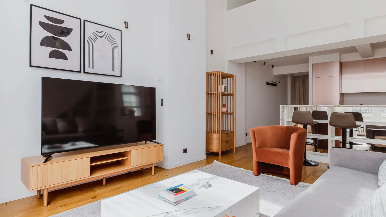 Flat Rue Mouraud in Paris