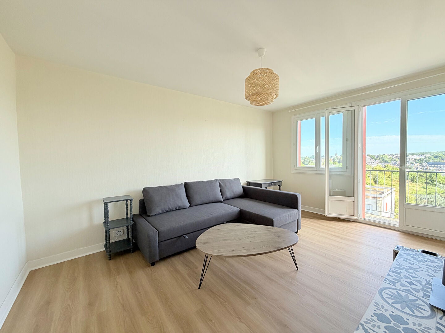 Flat Rue Jean Mermoz in Saint-Berthevin