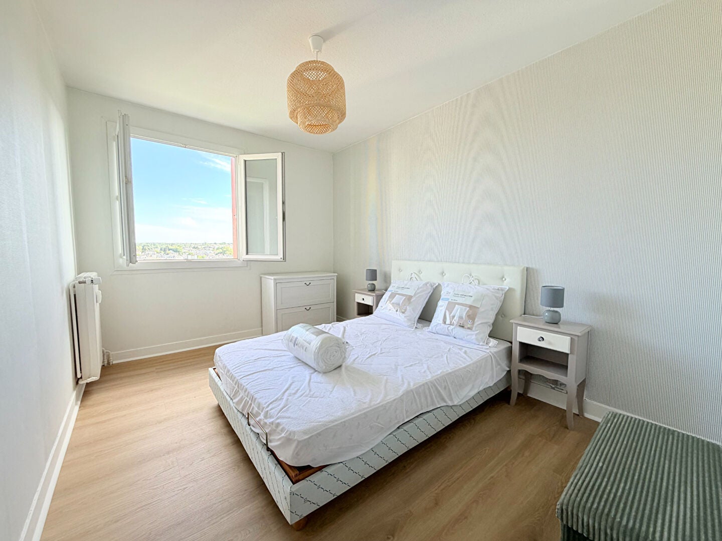 Flat Rue Jean Mermoz in Saint-Berthevin