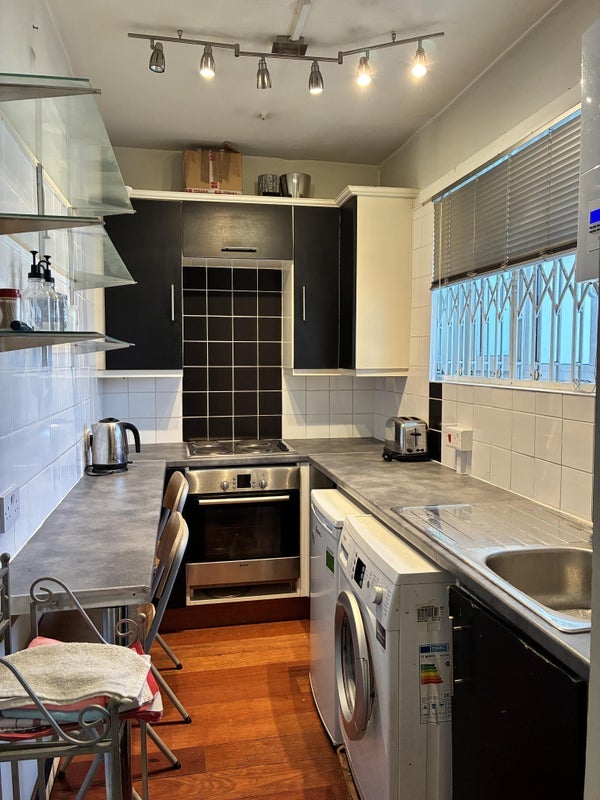Room Harrington Street in Greater London