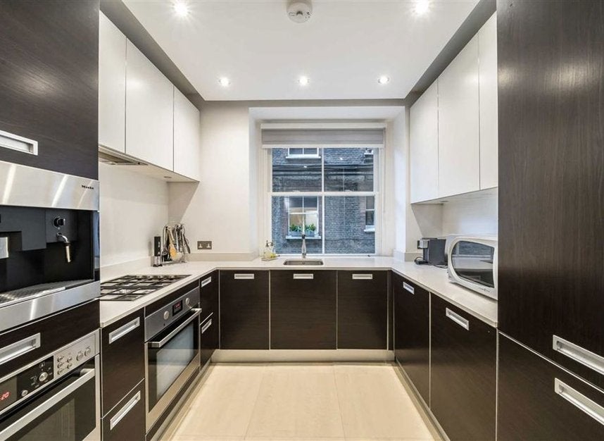 Flat Drayton Gardens in Greater London