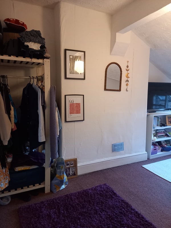 Room Barlow Moor Road in Manchester