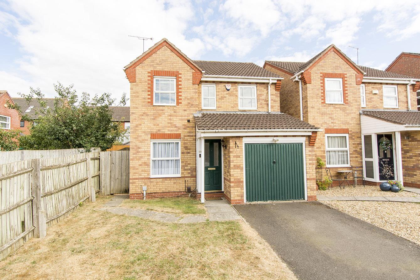 House Rylands Close in Harborough