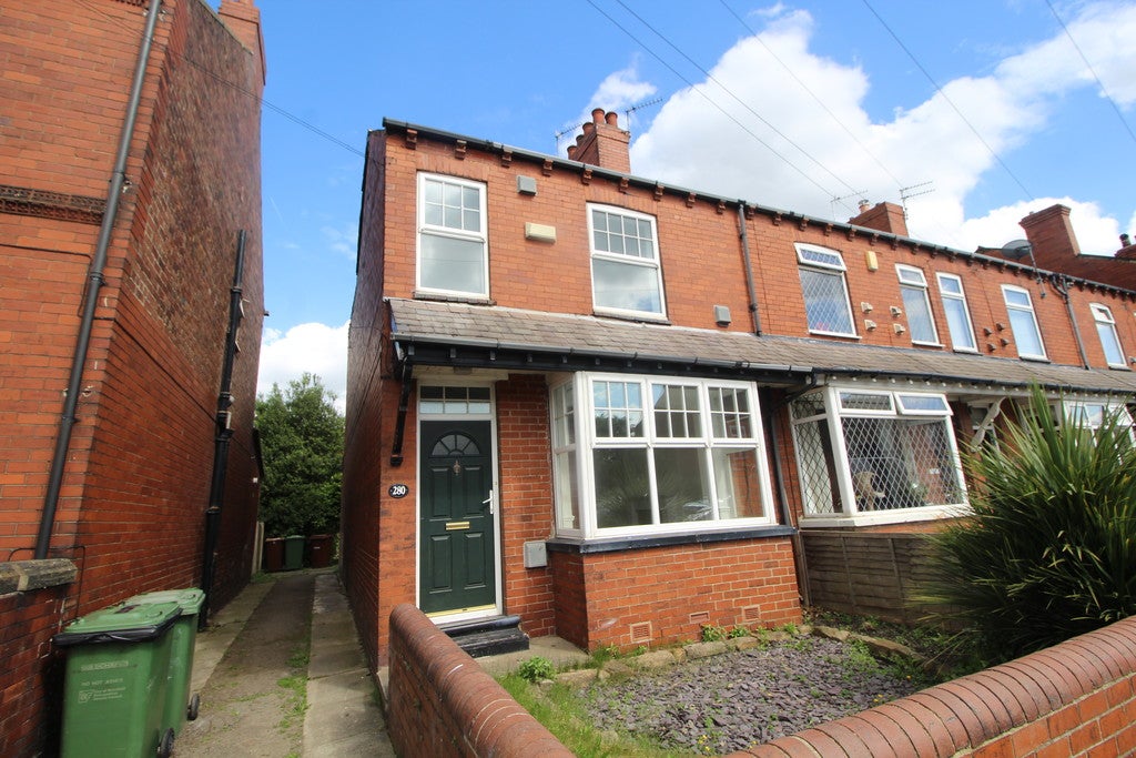 House Leeds Road in Wakefield