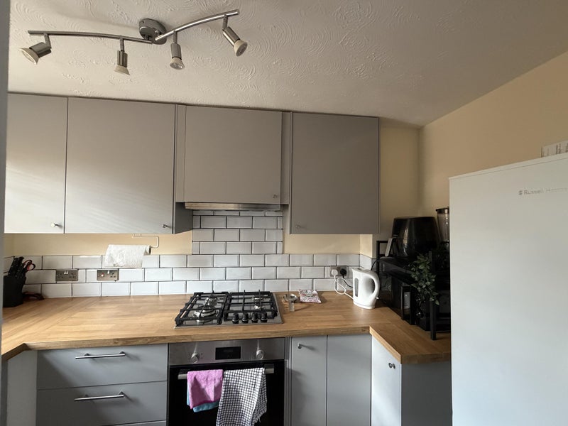 Room Ullswater Road in Manchester