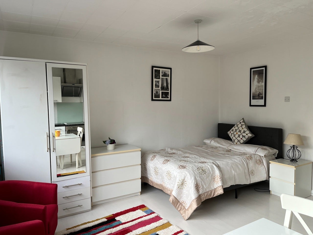Flat Haverstock Hill in Greater London