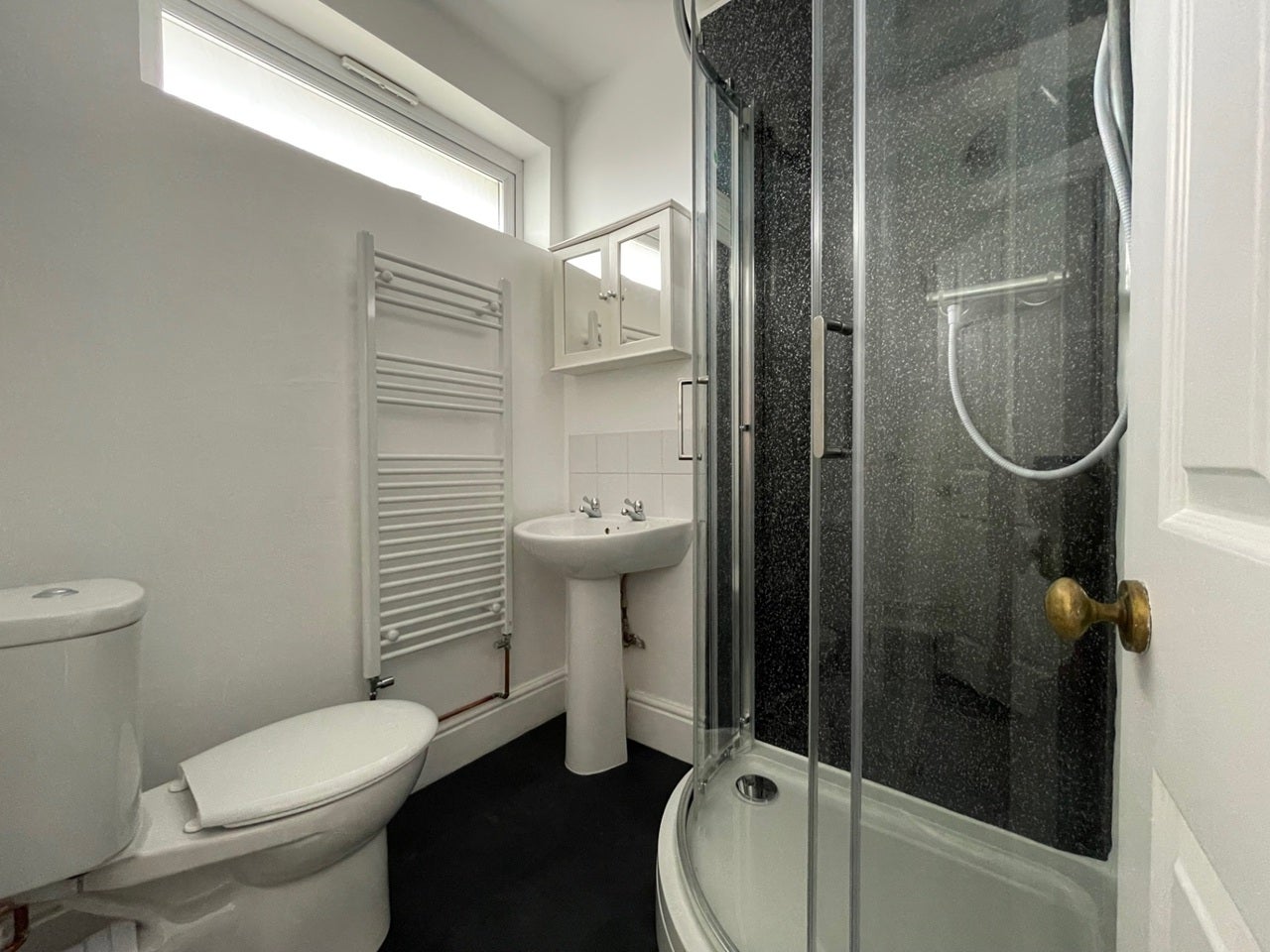 Room Headcorn Drive in Canterbury