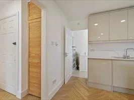 Flat Clarence Road in Greater London