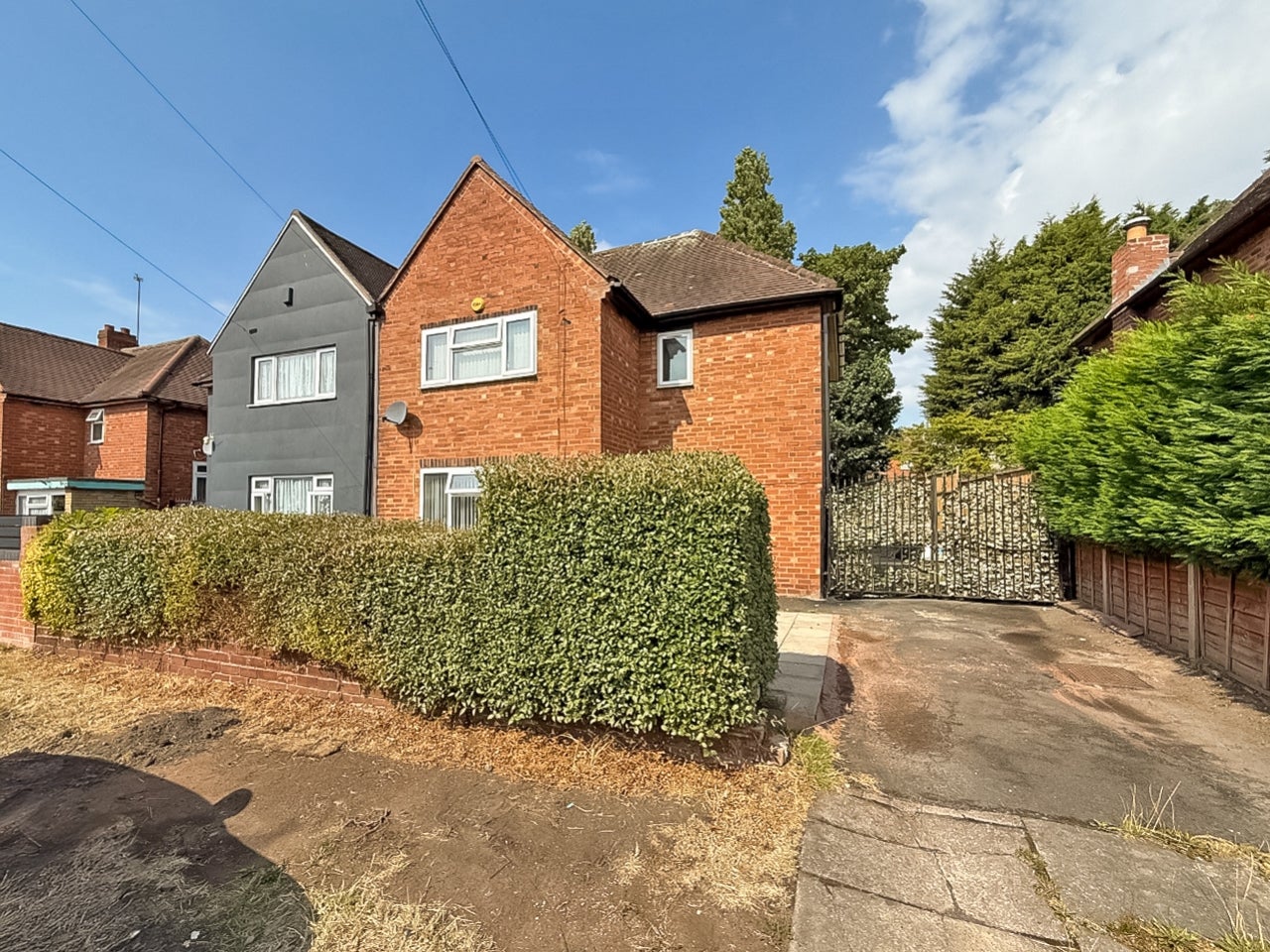 House Willenhall Road in Wolverhampton