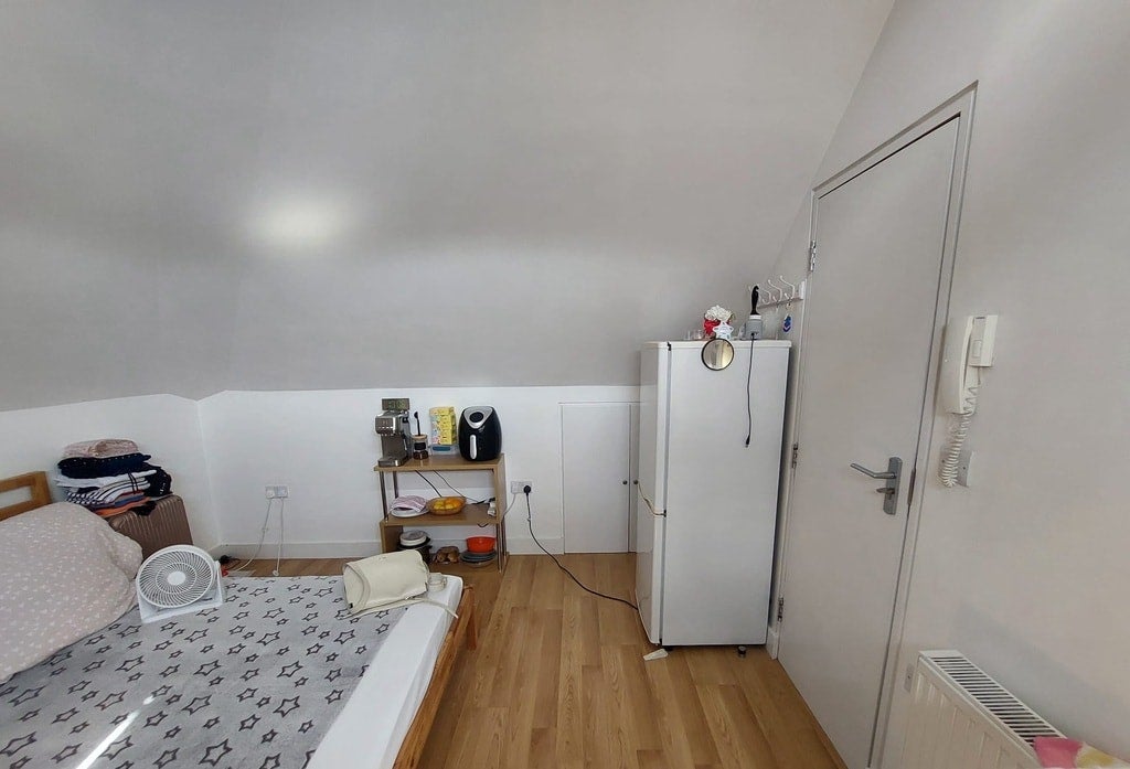Room Elmer Gardens in Greater London