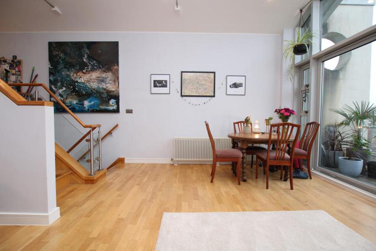 Flat Saint Thomas Street in Bristol