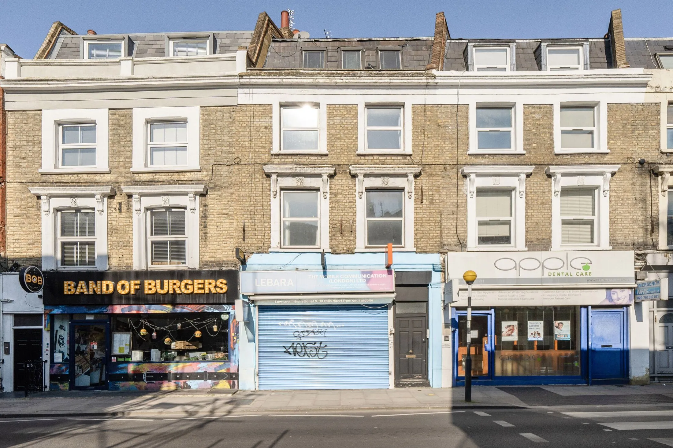 Flat Lillie Road in Greater London