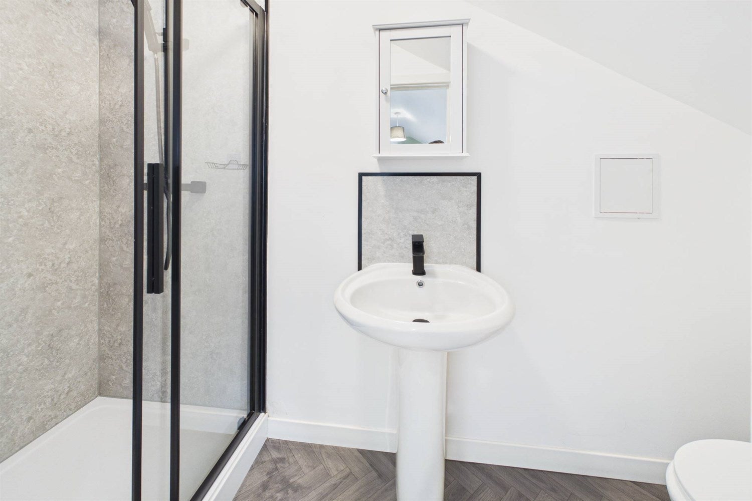 Room Birchington Avenue in South Tyneside