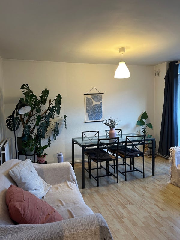 Room Crescent Lane in Greater London