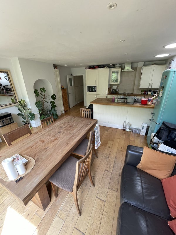 Room Deodar Road in Greater London