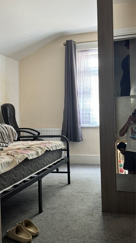 Room Marlborough Road in Greater London
