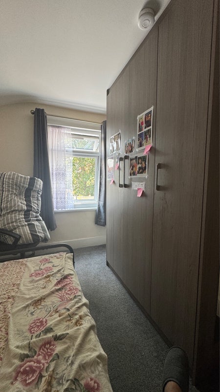 Room Marlborough Road in Greater London