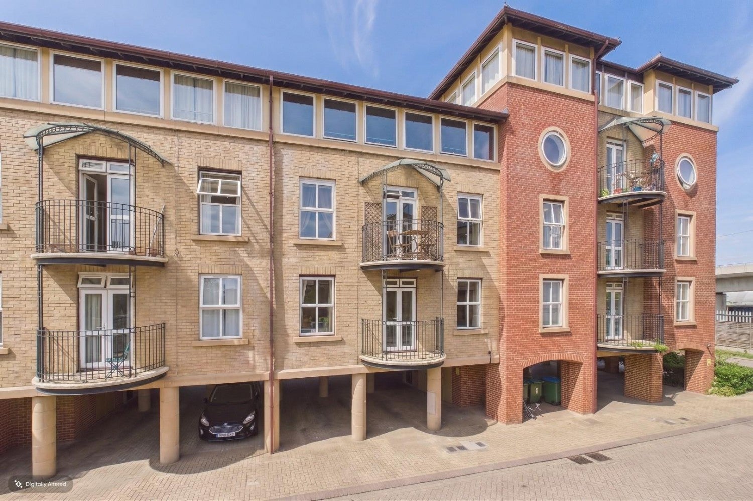 Flat Andes Close in Southampton