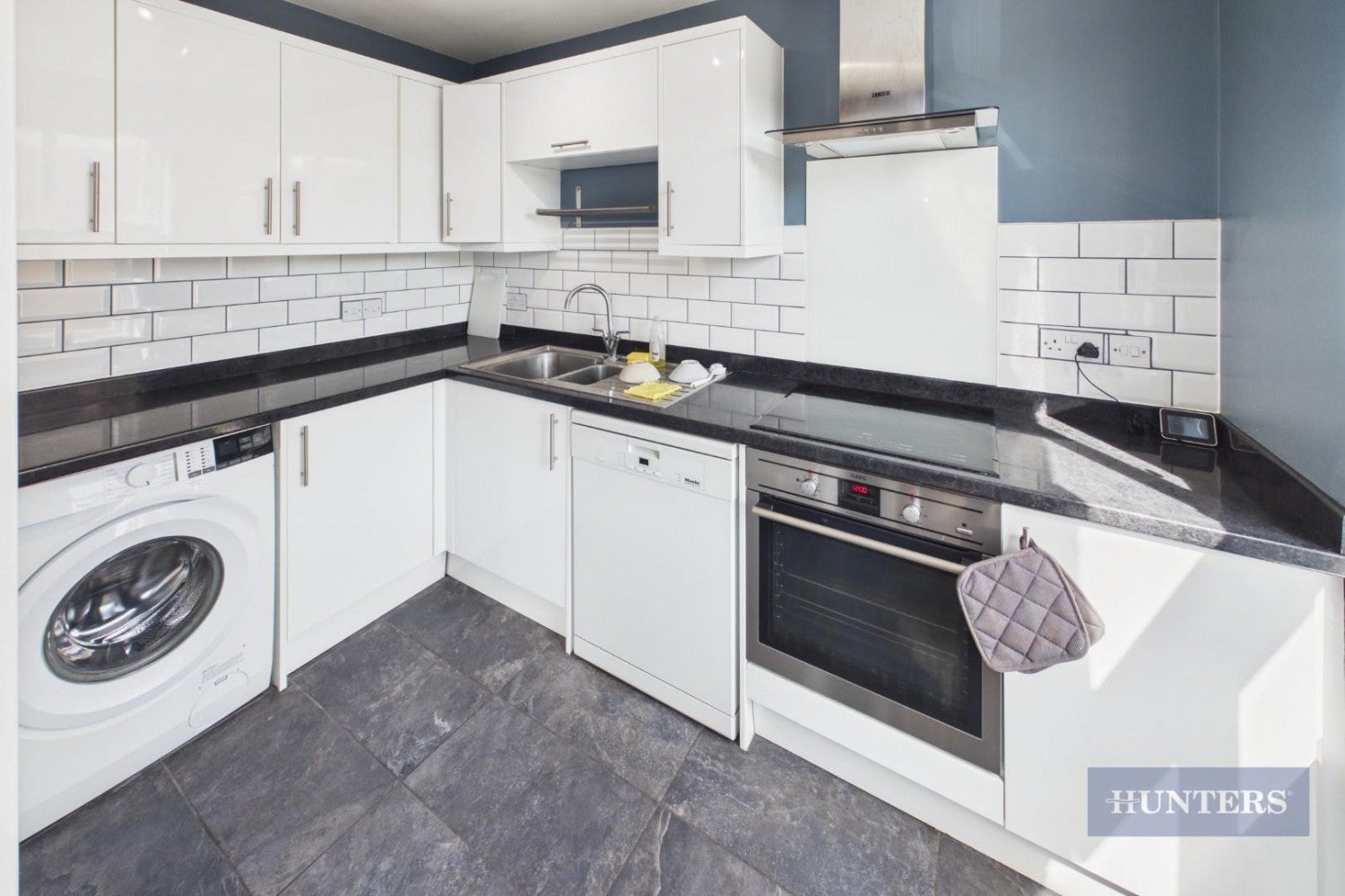 Flat Andes Close in Southampton