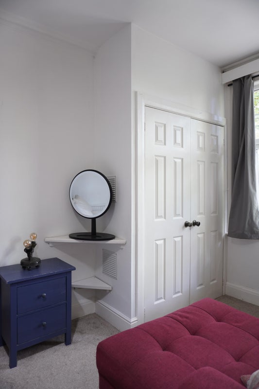 Room St Peters Road in Bournemouth