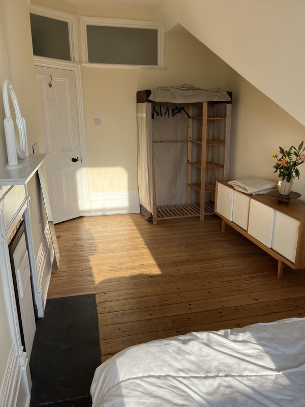 Room Bakers Row in Greater London