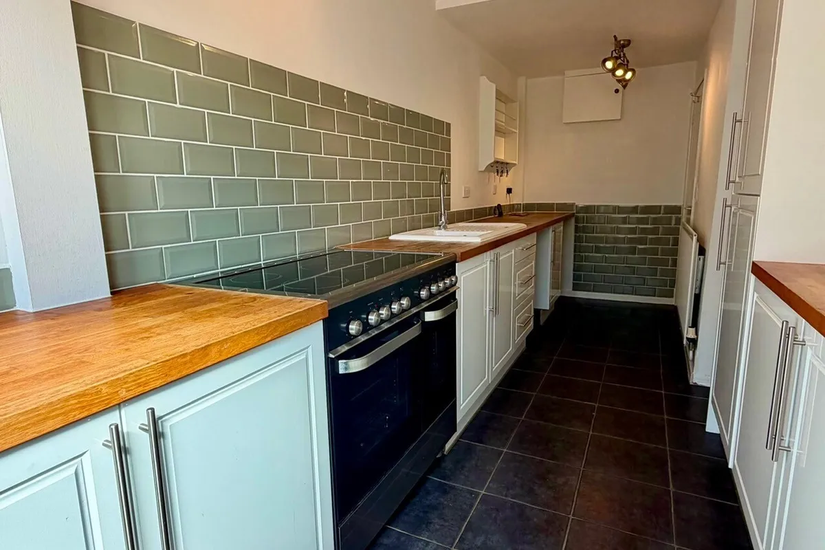 House Lale Walk in Wittering