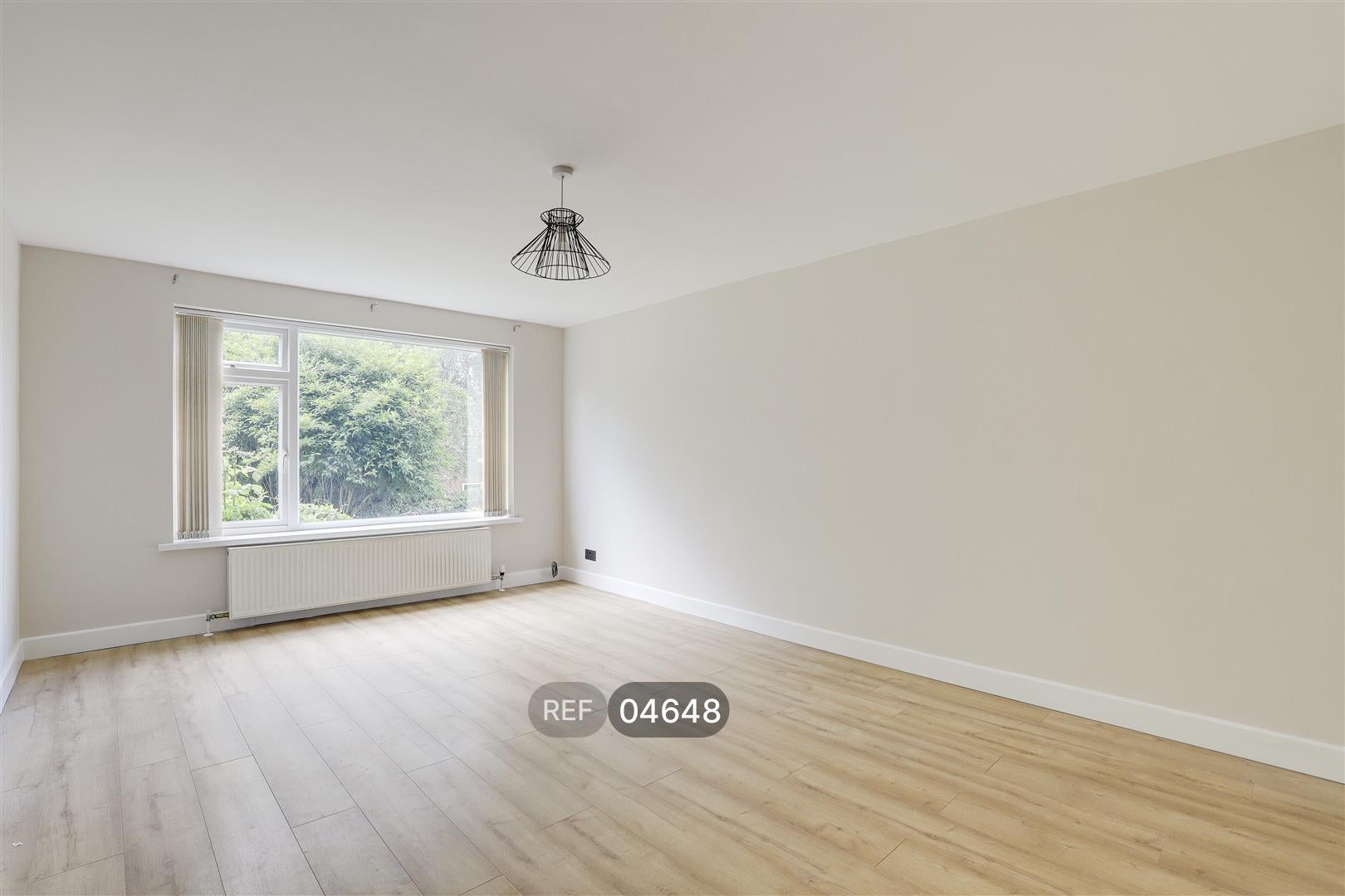 Flat Woodthorpe Drive in Nottingham