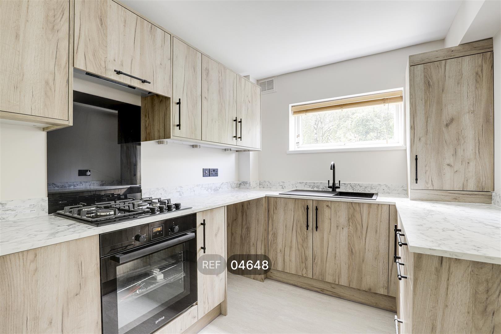 Flat Woodthorpe Drive in Nottingham