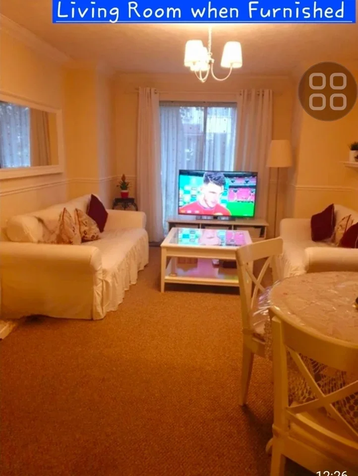 Flat Bloxworth Close in Greater London