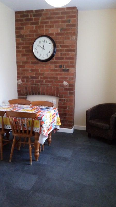 Room King Street in Wakefield