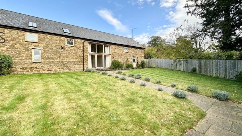 House Thenford Way in Cherwell District