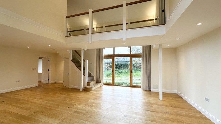 House Thenford Way in Cherwell District