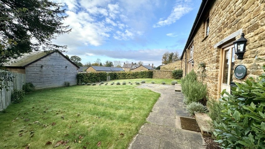 House Thenford Way in Cherwell District
