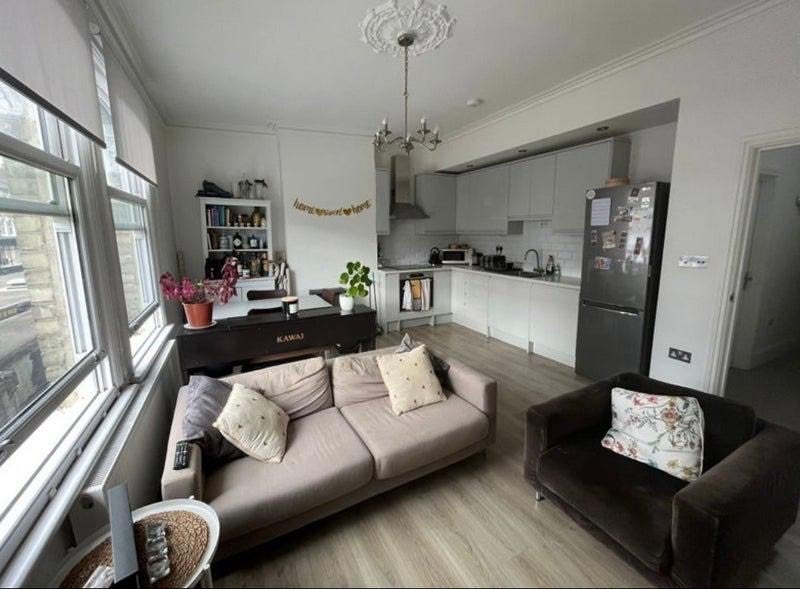 Room Northcote Road in Greater London