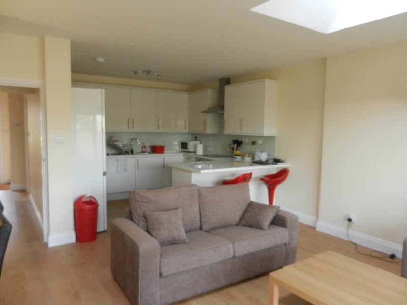 Room Braid Avenue in Greater London