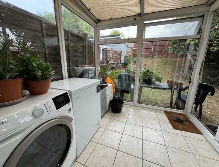 House Ruffle Close in Greater London