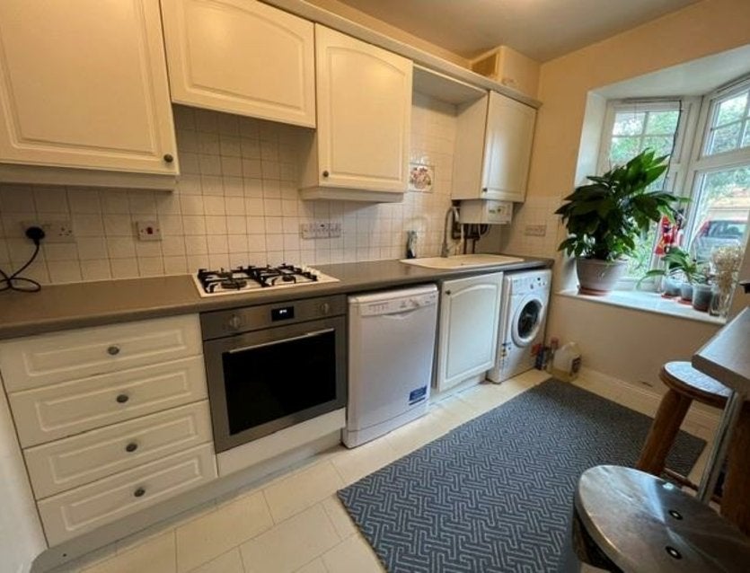 House Ruffle Close in Greater London