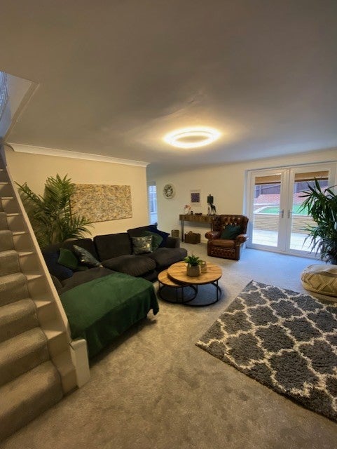 Room Bambrook Close in Hinckley and Bosworth