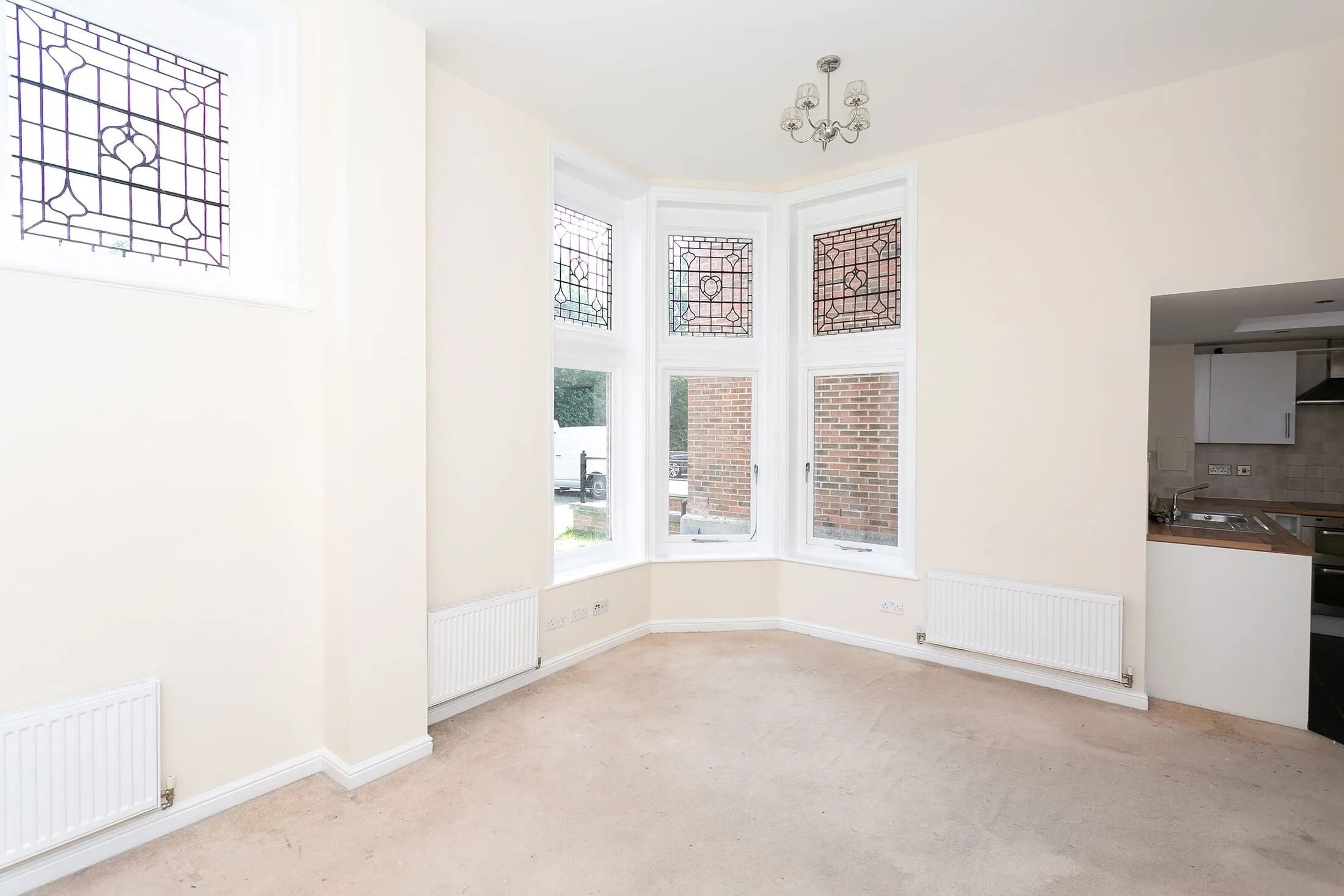 Flat Lockhart Road in Watford