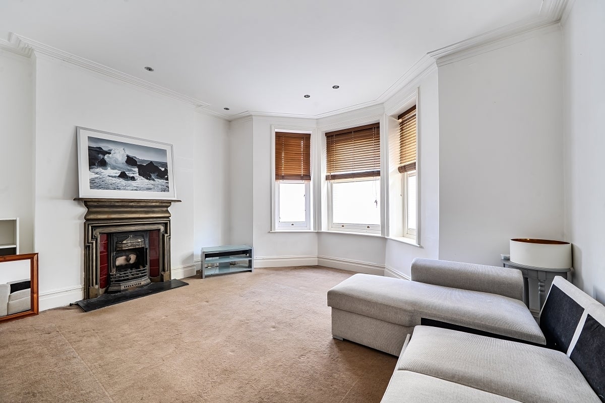 Flat Wymering Road in City of Westminster