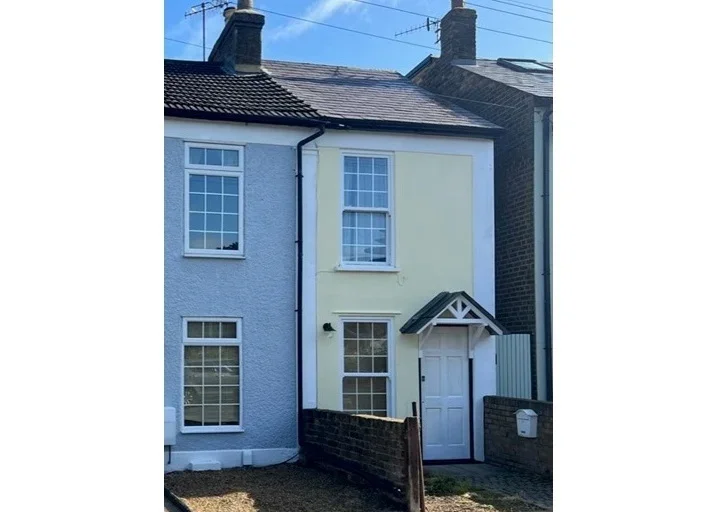 House Upper Paddock Road in Watford