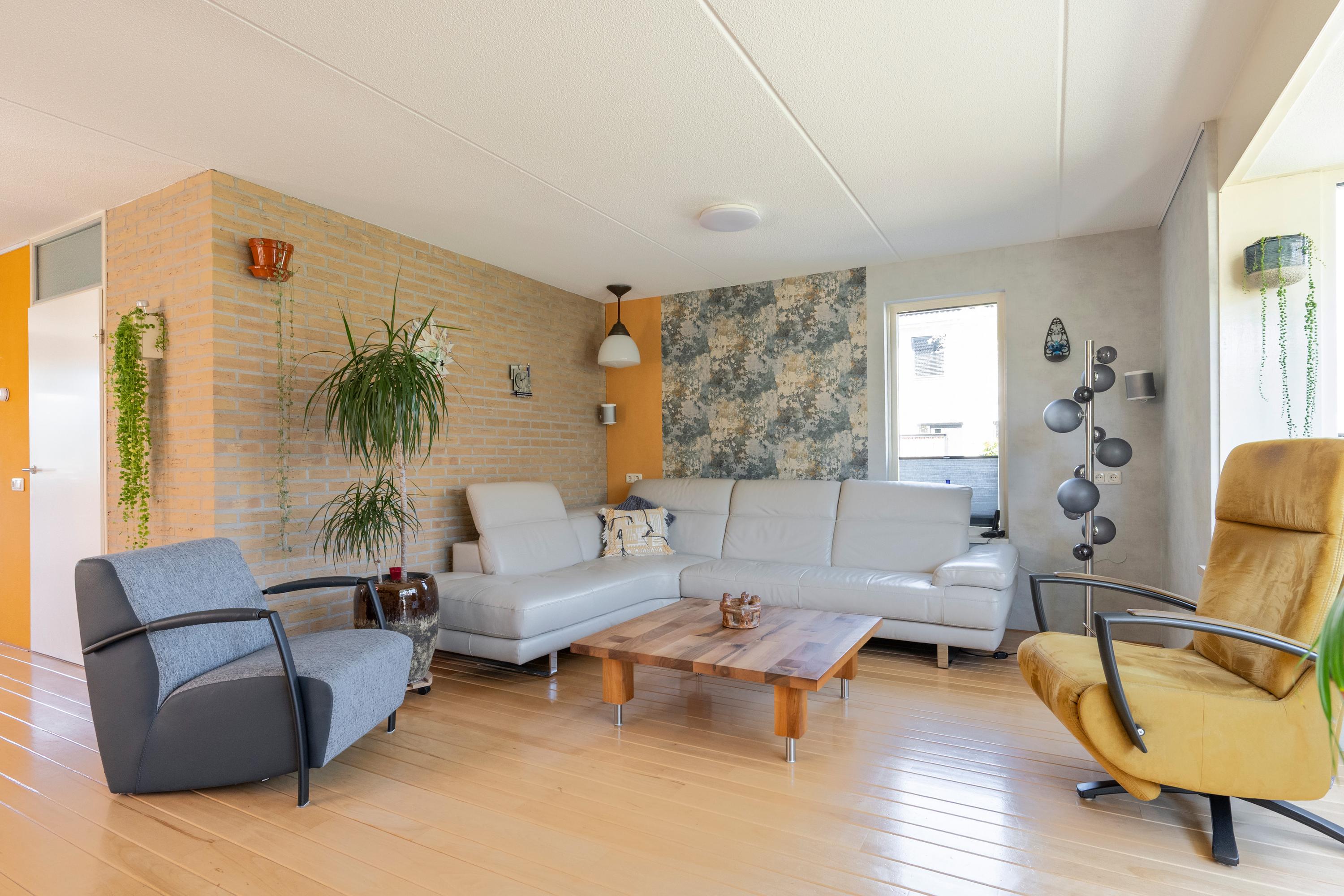 Vrijstaande woning te koop: Rietgans 1, Emmen