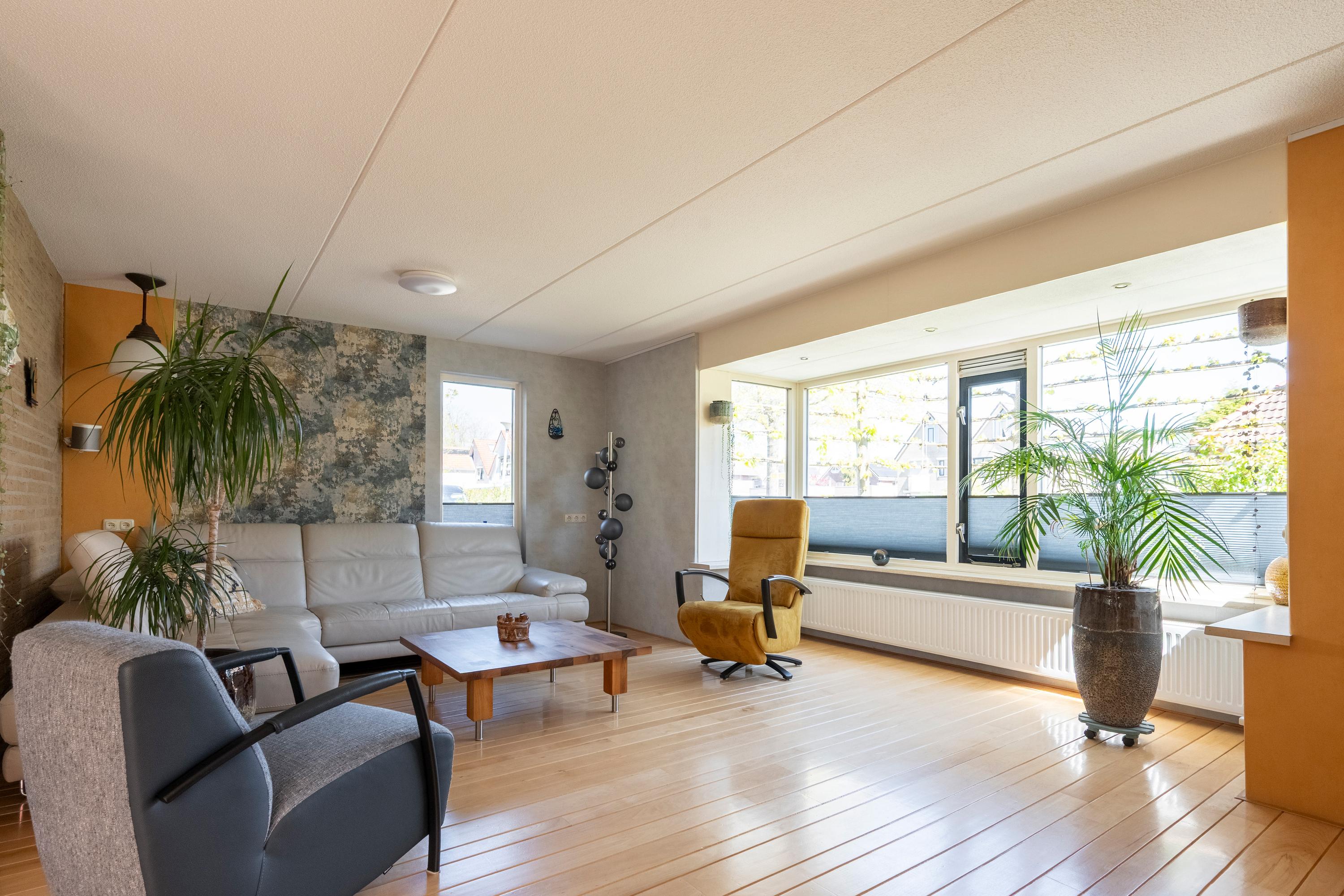 Vrijstaande woning te koop: Rietgans 1, Emmen