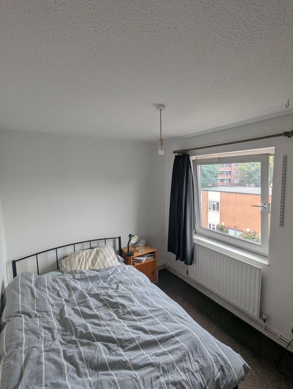 Room Hayling Close in Greater London