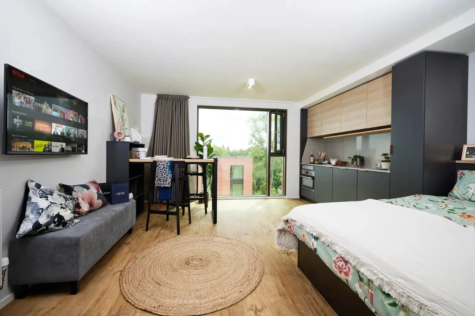 Room Serpentine Road in Birmingham
