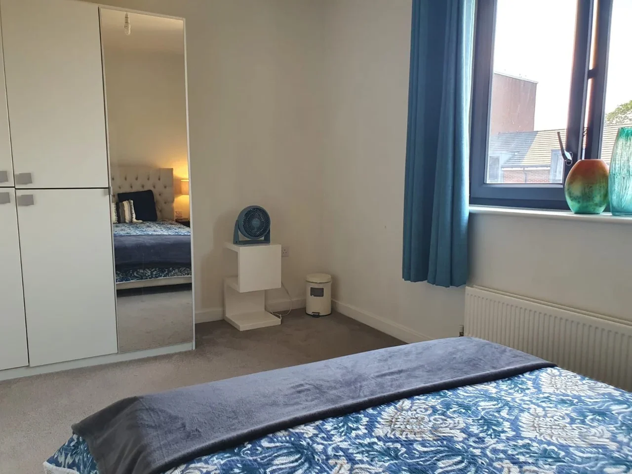 Room Bison Drive in Greater London