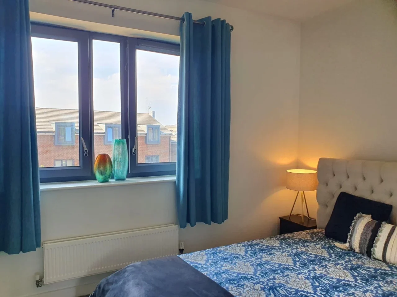 Room Bison Drive in Greater London