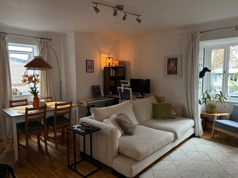 Room Acorn Way in Greater London