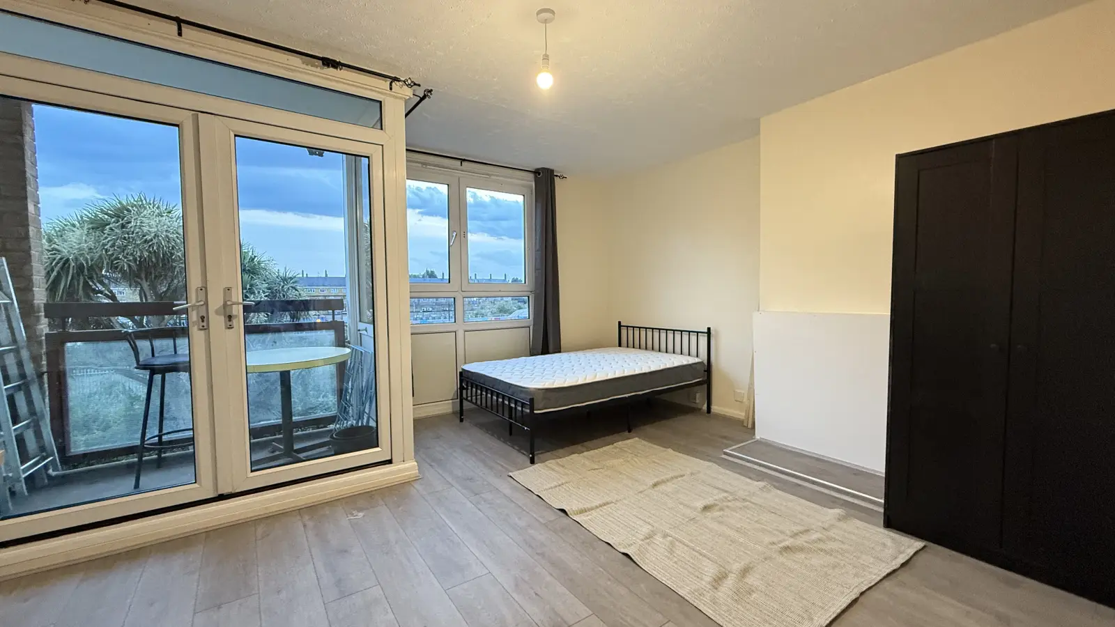 Flat Willis Street in Greater London