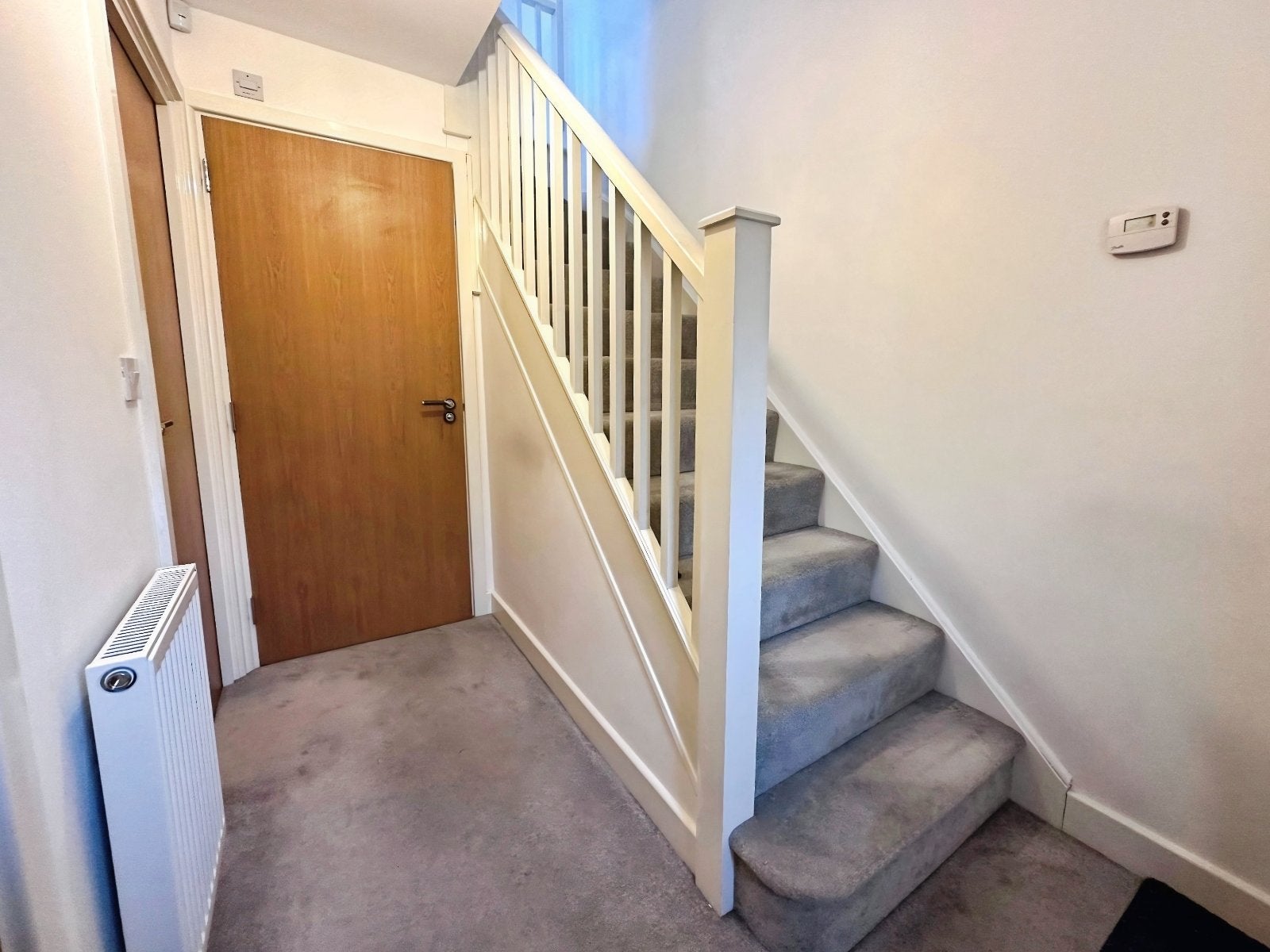 House Holts Crest Way in Leeds